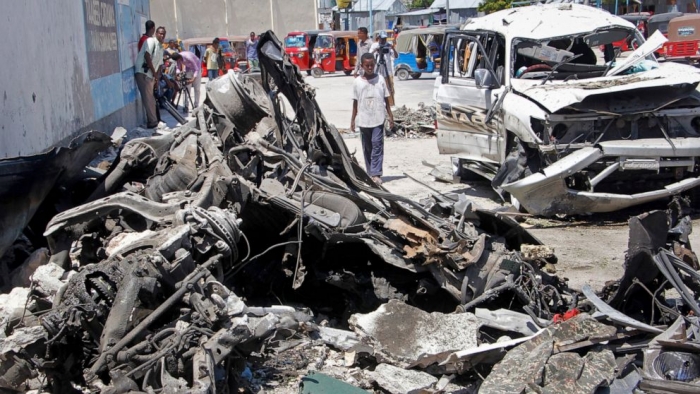 Suicide bomber attack kills at least 10 people in Mogadishu